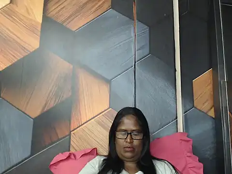 IndianDeluxe's cam snapshot