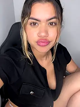 Alanna-foxx's cam snapshot