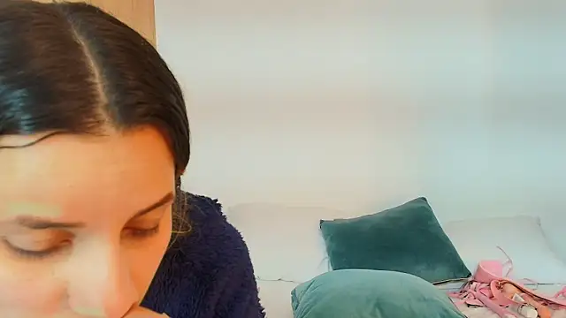 Dakota_Megan_69's cam snapshot