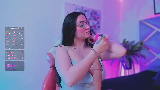 lucy_neil live sex cam