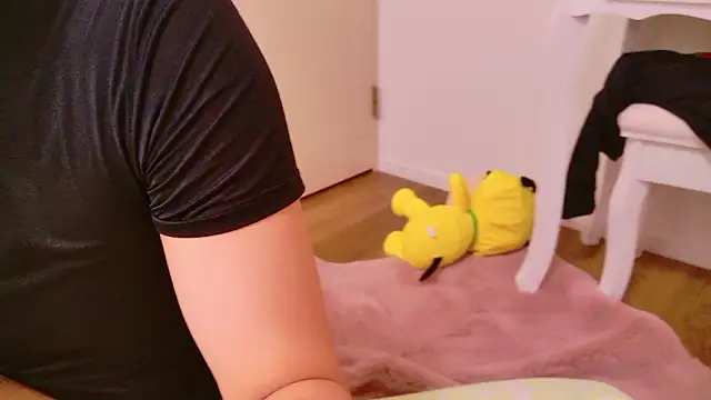 nathi_poyo live sex cam