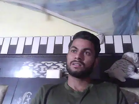 Stubborndesiboy live sex cam