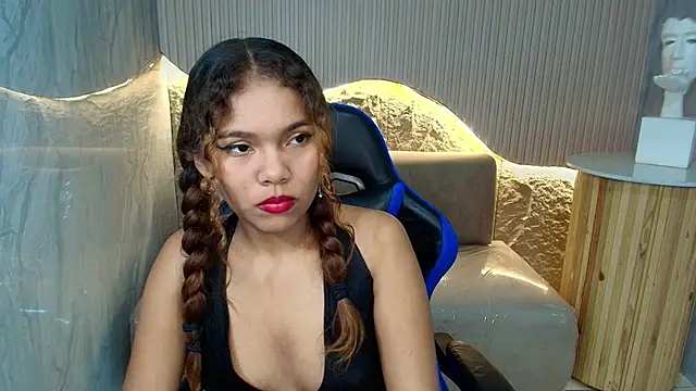 lirianne_thorne_r's cam snapshot