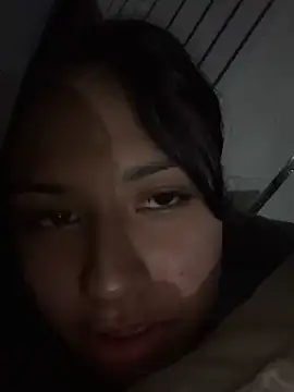 lynn9000 live sex cam