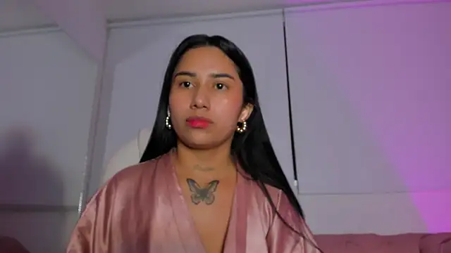 Isabella_Flowers's cam snapshot