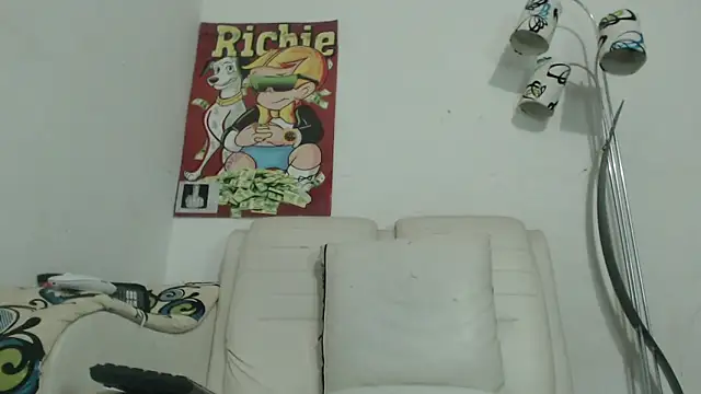 Thomasjons_'s cam snapshot