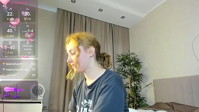 Luna_G0ld's cam snapshot