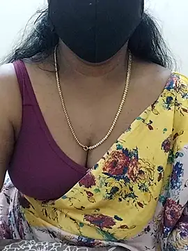 MrsNayoni77's cam snapshot