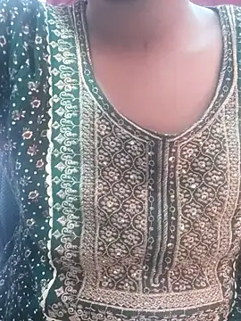 pari_rani7's cam snapshot