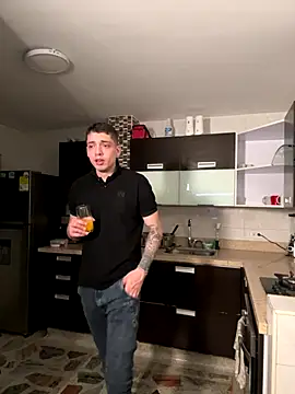 kevin_hotgirls live sex cam