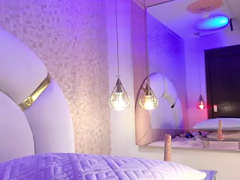 Caroline_palmerr's cam snapshot