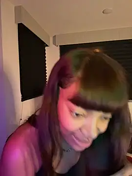 butterflybootyy live sex cam