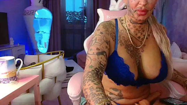 Jeanny_InkGirl's cam snapshot