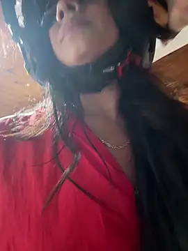 Miiafoxxx live sex cam