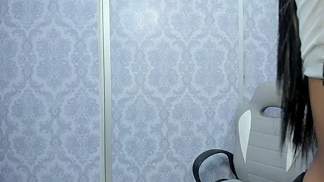 sensual_skinny live sex cam