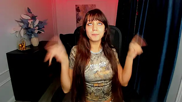 TiffanyYounge live sex cam