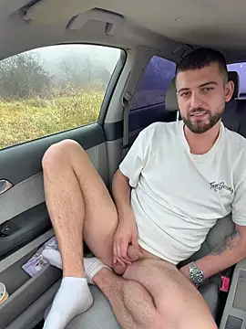 Pablo_Hornyguy95 live sex cam