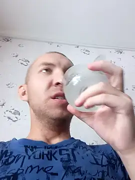 _uncle_Mitya-43_'s cam snapshot