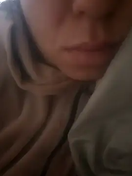 Alinasis23's cam snapshot