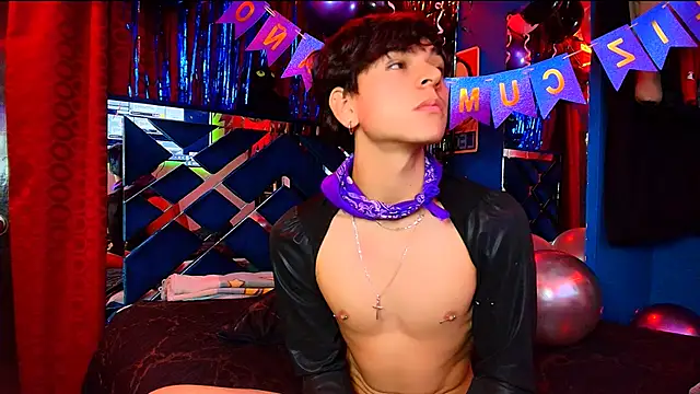 Luke_Howland live sex cam