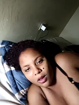 NickiiiNova's cam snapshot