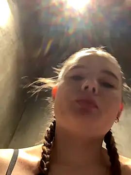 StephanieMur's cam snapshot