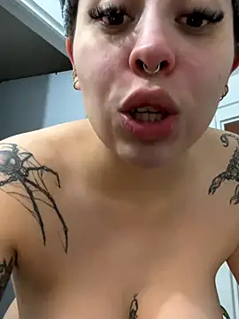 Draculona-666 live sex cam