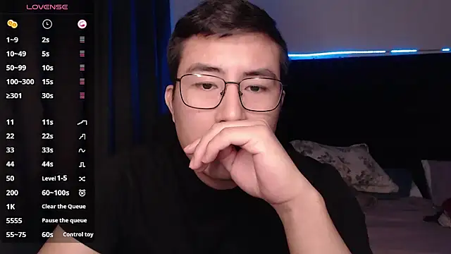 andrewmhilton_ live sex cam