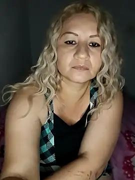 Karoline_milf_hot's cam snapshot