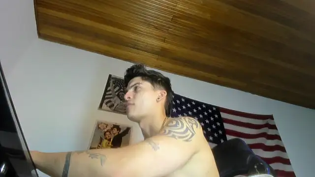 charlie_hotxxx live sex cam