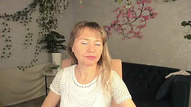 Carla_Vogue's cam snapshot