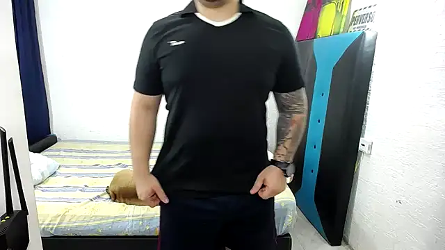 pitbullveryhot live sex cam