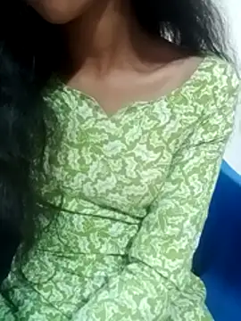 Mahi677 live sex cam