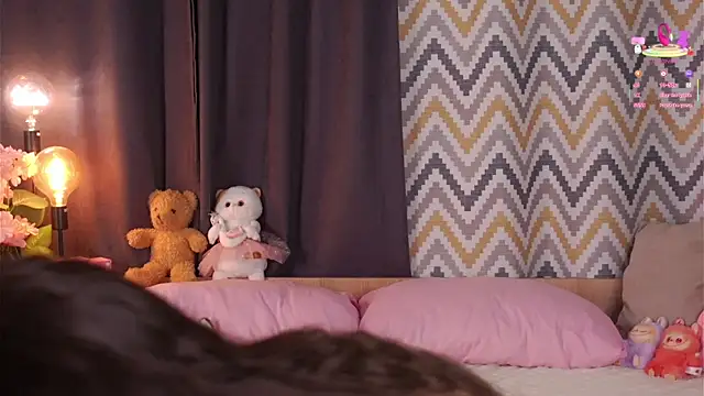 MaudAle's cam snapshot