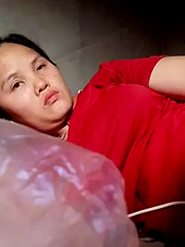 Fucksquirt2k live sex cam