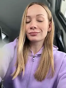 LavenderHot's cam snapshot