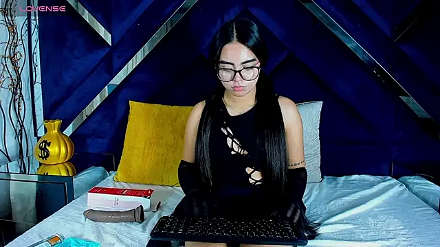 softie_heavenhh's cam snapshot