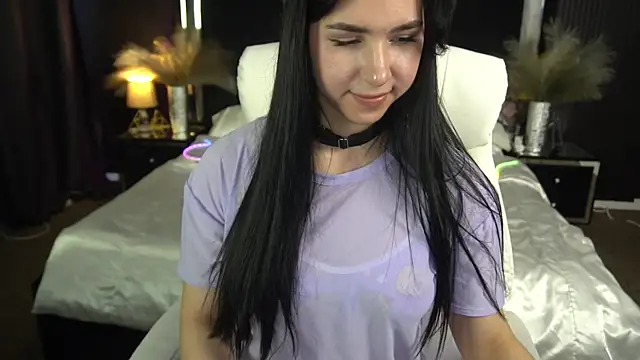 EmilyCandyy's cam snapshot