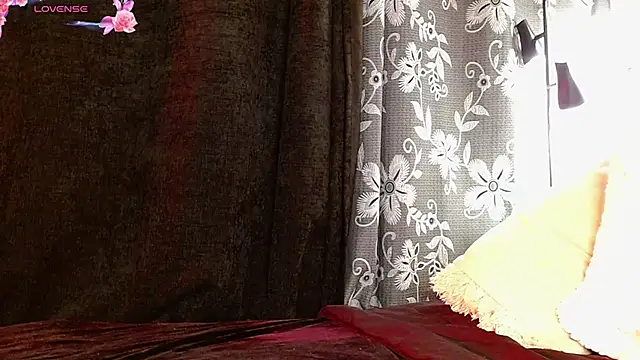 Dulce_Tara's cam snapshot