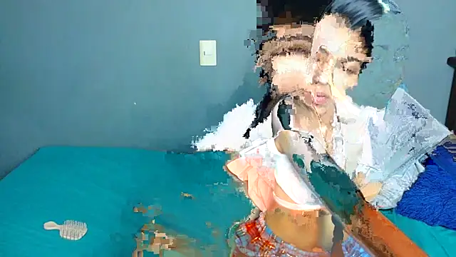 strawberrymia68 live sex cam