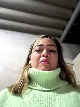 Danielavegax live sex cam