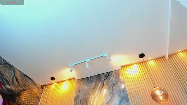 ella_harper's cam snapshot