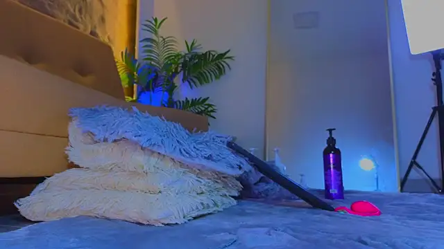 Isa__Blanc live sex cam