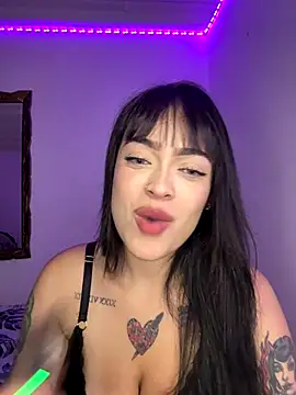 ScarletVyxen's cam snapshot