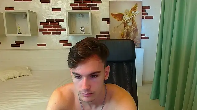 BradyFlint live sex cam