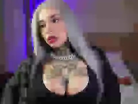 Babyfoxalice's cam snapshot