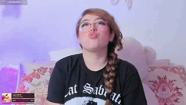 julieta_cooper20's cam snapshot