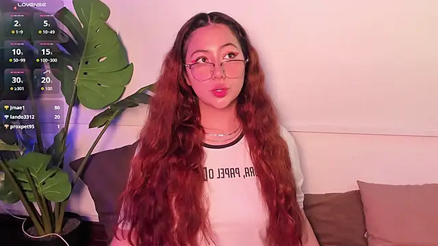 Nicolle_Evanss_'s cam snapshot