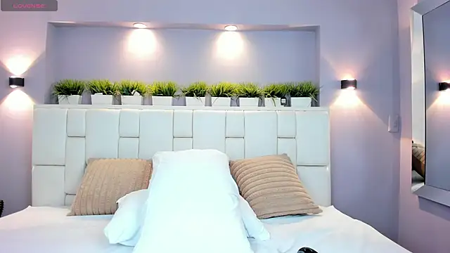 LunnaBlake's cam snapshot