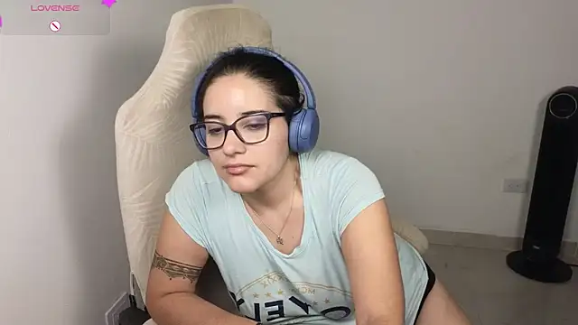 blue__moon_'s cam snapshot